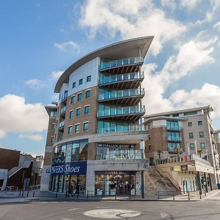 Starboard Villa Poole Exterior photo