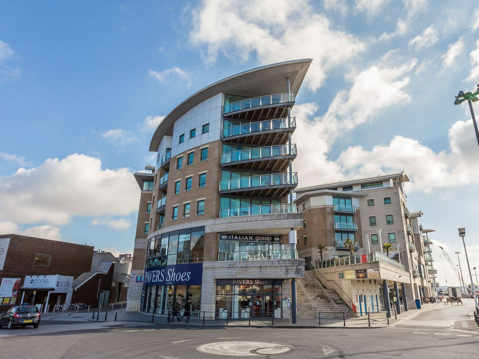 Starboard Villa Poole Exterior photo